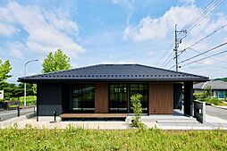 DKとウッドデッキが繋がる 平屋の家