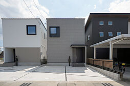 【TOSCO】岐阜市白菊町(4)高い天井の家／小中学校徒歩10分圏内