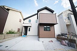 女性スタッフが考案、暮らしやすい生活動線・カースペース並列2台可