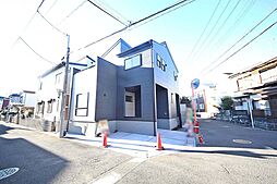 5.8m公道角地につき開放感良好・カースペース2台可