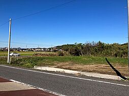 田園風景が見える。陽当りと眺望の良い平屋建築向きの広い土地です。