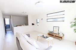 家族が快適に暮らせる、西武住販おすすめの住まい！料理をしながら家族との会話を楽しめるカウンターの対面キッチンは解放感◎「青梅今井第3　新築一戸建」