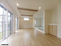 家族が快適に暮らせる、西武住販おすすめの住まい!駅まで徒歩5分!通勤・買い物・お出かけに便利な住環境!「あきる野野辺 新築一戸建」
