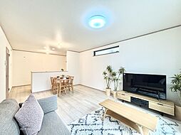 春日部市豊町2丁目　新築一戸建て　全１棟