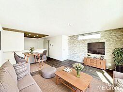 グラファーレ　越谷市宮本町４丁目　８期　新築一戸建て　全１棟