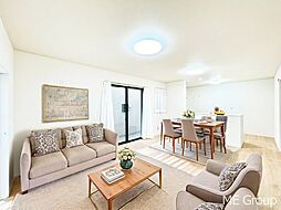 草加市瀬崎７丁目　５期　新築一戸建て　全８棟