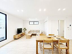 蕨市南町２丁目　４１期　新築一戸建て　全１棟