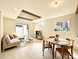 川口市前川４丁目　新築一戸建て　全２棟