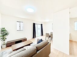 三郷市上彦名　 新築一戸建て 全１棟