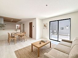 グラファーレ　新座市西堀２丁目　１７期　新築一戸建て　全２棟