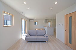 【小学校が徒歩3分】大津市下阪本　新築一戸建て