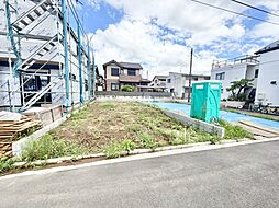 お好きなハウスメーカーで建設可能。私どもがご用意する請負参考プランもあります。