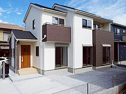 ＜深谷市天神町４区画＞太陽光発電システム搭載分譲地。土間収納やWICなど、収納豊富な間取りです。