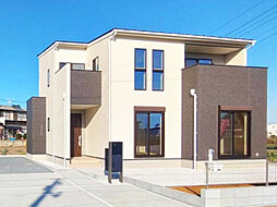 ＜深谷市小前田1区画＞土地面積85坪以上。ミニバンや軽トラックも安心して駐車可能です。