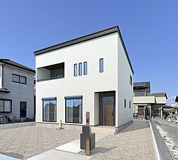 【太田市藤阿久町】南道路の78坪。３LDKとファミリークロークのあるお家