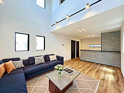 【イトーピアホーム施工】17帖超吹抜け設計LDKで開放的な暮らしを叶える角地邸宅。～三鷹市井口4～