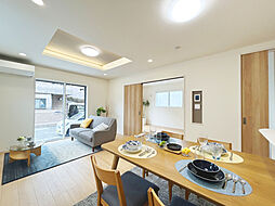 限定1棟【太陽光搭載住宅】南東角地状の開放的な4LDKプランのZEH水準仕様住宅。～練馬区高松1～