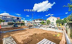 [東側6m接道の開放感。緑豊かな住環境で心地好い暮らしを実現。]