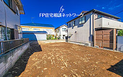 [リビング約17帖に和室が隣接した寛ぎの家。]