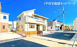 「南面開発道路で車通り少なく開放感のある立地。」