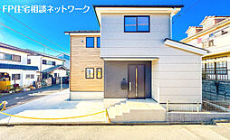 「明るく開放感のある南角地、LDK19帖以上のゆとりある空間が魅力。」