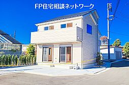 [固定階段付グルニエ、WICやSICなど収納が充実した邸宅。]