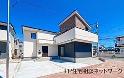 【ZEH水準住宅、小中学校やスーパーなどが徒歩10分圏内の暮らしやすい立地。】
