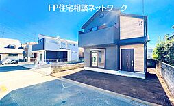 「大型WICと小屋裏収納のある家。」