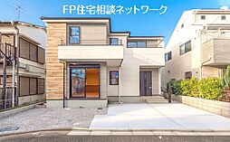 「ZEH水準住宅、お車2台（車種による）並列可能なゆとりある敷地。」