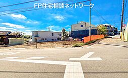 「LDK24帖以上、南側から光が差し込み明るい室内。」