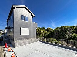 ・・並列５台の圧巻の開放感！富士山ビューのロケーションも必見・・ロフト・//勾配天井リビングは自然と家族の集まる暖かい空間//ご家族構成に合わせて間取り変更可能な「未来壁」と言う選択//