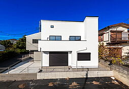 駅まで徒歩９分の新築分譲住宅です