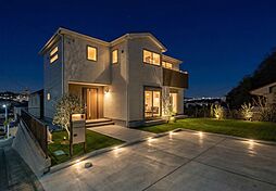 憧れのスタイリッシュ＆ガーデンハウス。駅徒歩9分で叶える素敵な暮らし