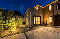 【Garden House鎌倉梶原】　美しい碧空と調和する緑豊かな住まい