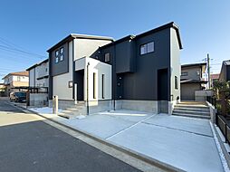 ～20帖の圧巻のLDKと大型吹抜。光と風が通り抜ける開放感溢れる家～