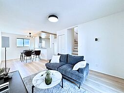 グラファーレ　市川市香取１丁目　新築一戸建て　全３棟　東京メトロ東西線「行徳」駅徒歩１４分のお家(19905974)