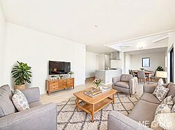 船橋市習志野２丁目　９期　新築一戸建て　全２棟　南向きバルコニー、吹抜けで明るく開放的なお家(23014437)