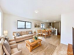 足立区新田１丁目　６期　新築一戸建て　全２棟　雨の日の洗濯干しにも役立つ浴室乾燥機があるお家(1328964)