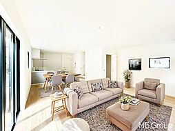 草加市谷塚町　２５期　新築一戸建て　全１棟　南道路につき日当たり良好のお家(990983323)