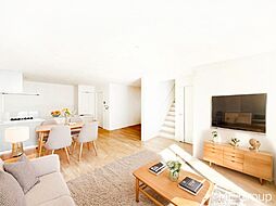 越谷市大林　１２期　新築一戸建て　全１棟　ゆとりの２２帖超のリビングのお家（990980331）