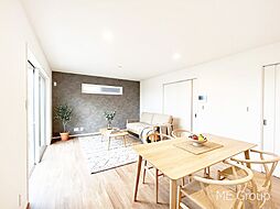 流山市木２丁目　新築一戸建て　全１棟　床暖房の温もりに包まれるＬＤＫが家族の寛ぎ空間のお家(991006383)