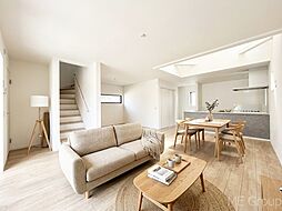 船橋市大穴北8丁目 11期 新築一戸建て 全1棟 採光重視の吹抜けのあるお家(990987228)