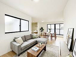 足立区東保木間２丁目　１期　新築一戸建て　全１棟　優れた収納力のウォークインクロゼットがあるお家(991015800)
