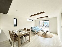 グラファーレ　柏市南増尾８丁目　２３期　新築一戸建て　全３棟　コンビニ、ドラックストア、スーパーまで徒歩６分のお家(21373341)