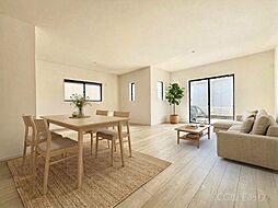 流山市美原３丁目　５期　新築一戸建て　全１棟　駐車２台可・収納豊富な間取のお家（991040060）