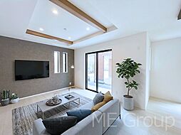 グラファーレ　足立区花畑７丁目　７期　新築一戸建て　全１棟　小・中学校まで徒歩７分～９分・収納豊富な間取のお家（991040085）