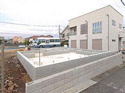 【飯田グループ物件】入間市鍵山　第２　全１棟　※南東角地・車最大２台分　リーブルガーデン