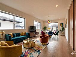 当日ご内見可、196m2超えの敷地×ゆとり感じる5LDK