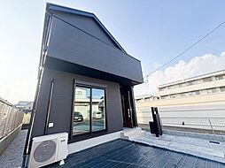 駐車2台×豊富な収納。長期優良住宅で安心の住まい