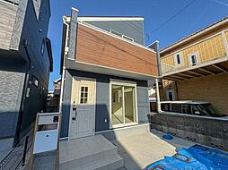 ～スーパー・小中学校が徒歩8分圏内　車2台可で子育て家族に優しい家～